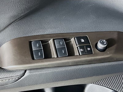 2023 Toyota Camry Hybrid XLE