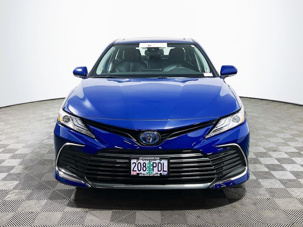 2023 Toyota Camry Hybrid XLE