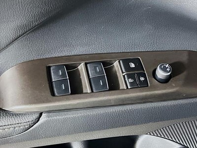 2023 Toyota Camry Hybrid XLE