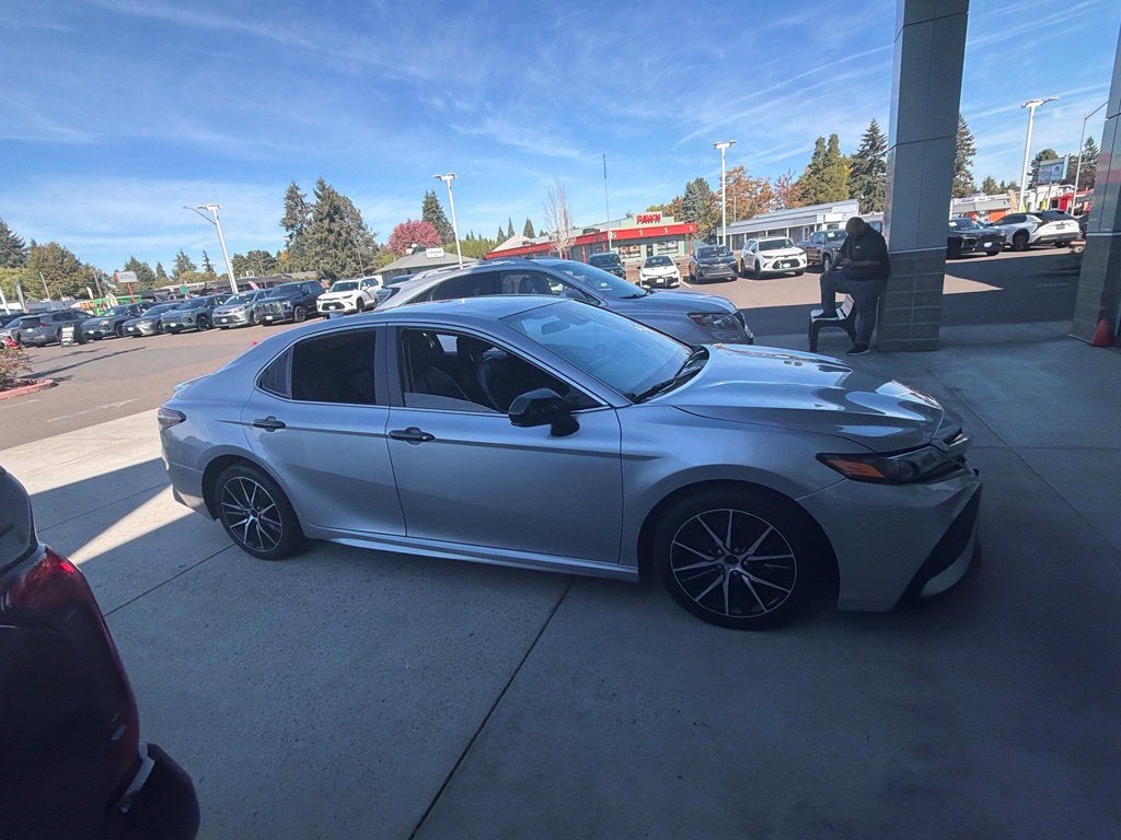 2021 Toyota Camry SE