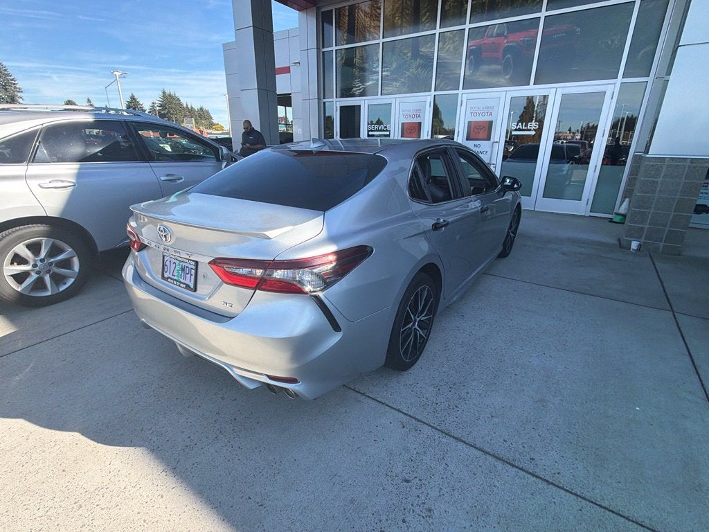 2021 Toyota Camry SE