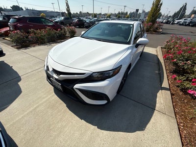 2024 Toyota Camry SE