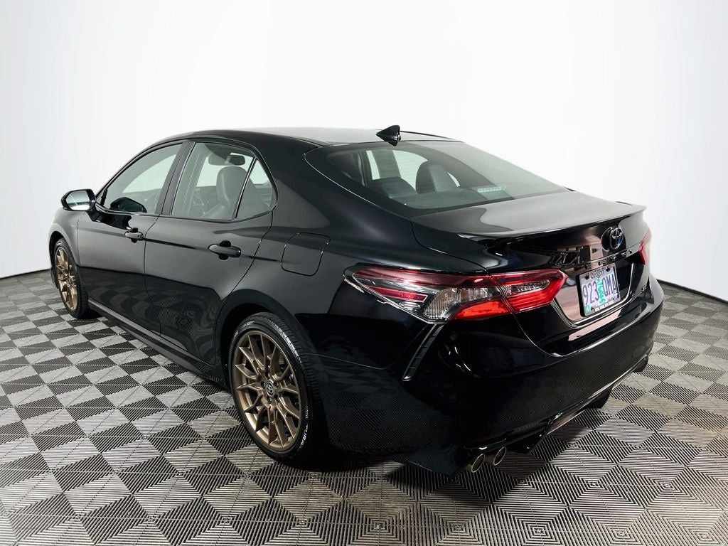 2023 Toyota Camry Hybrid SE NIGHTSHADE