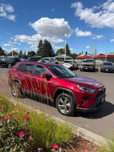 2021 Toyota RAV4 Hybrid XLE Premium