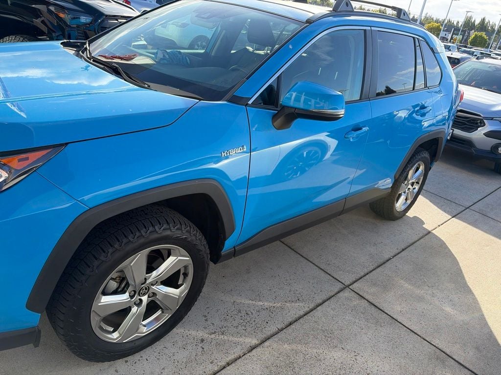 2021 Toyota RAV4 Hybrid XLE Premium