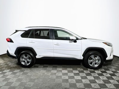 2025 Toyota RAV4 Hybrid XLE
