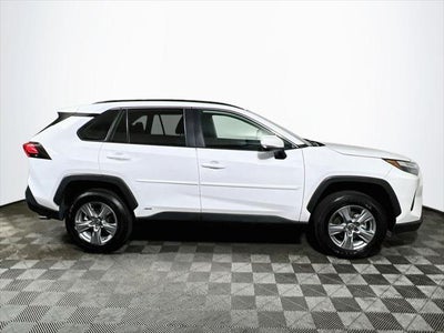 2025 Toyota RAV4 Hybrid XLE