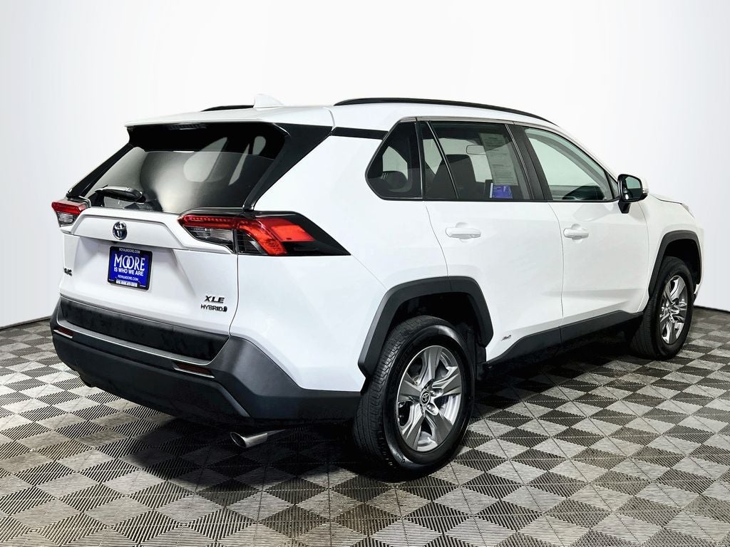 2023 Toyota RAV4 Hybrid XLE