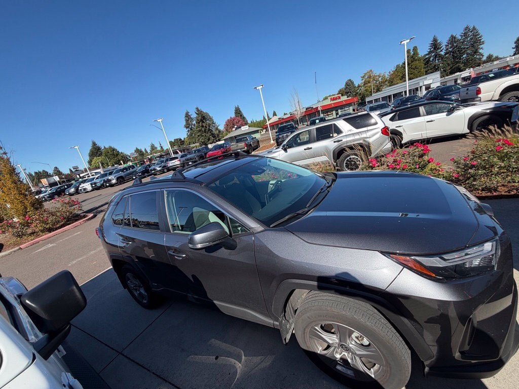 2024 Toyota RAV4 Hybrid XLE