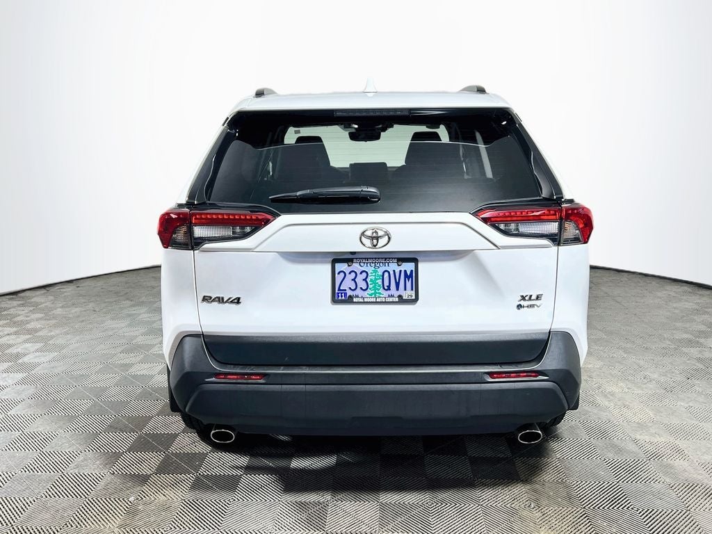 2025 Toyota RAV4 Hybrid XLE