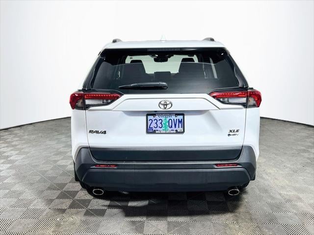 2025 Toyota RAV4 Hybrid XLE