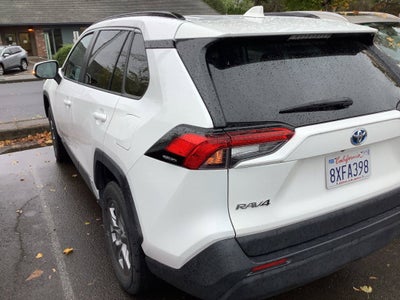 2022 Toyota RAV4 Hybrid XLE