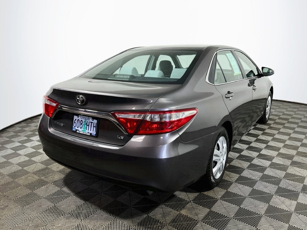 2016 Toyota Camry LE