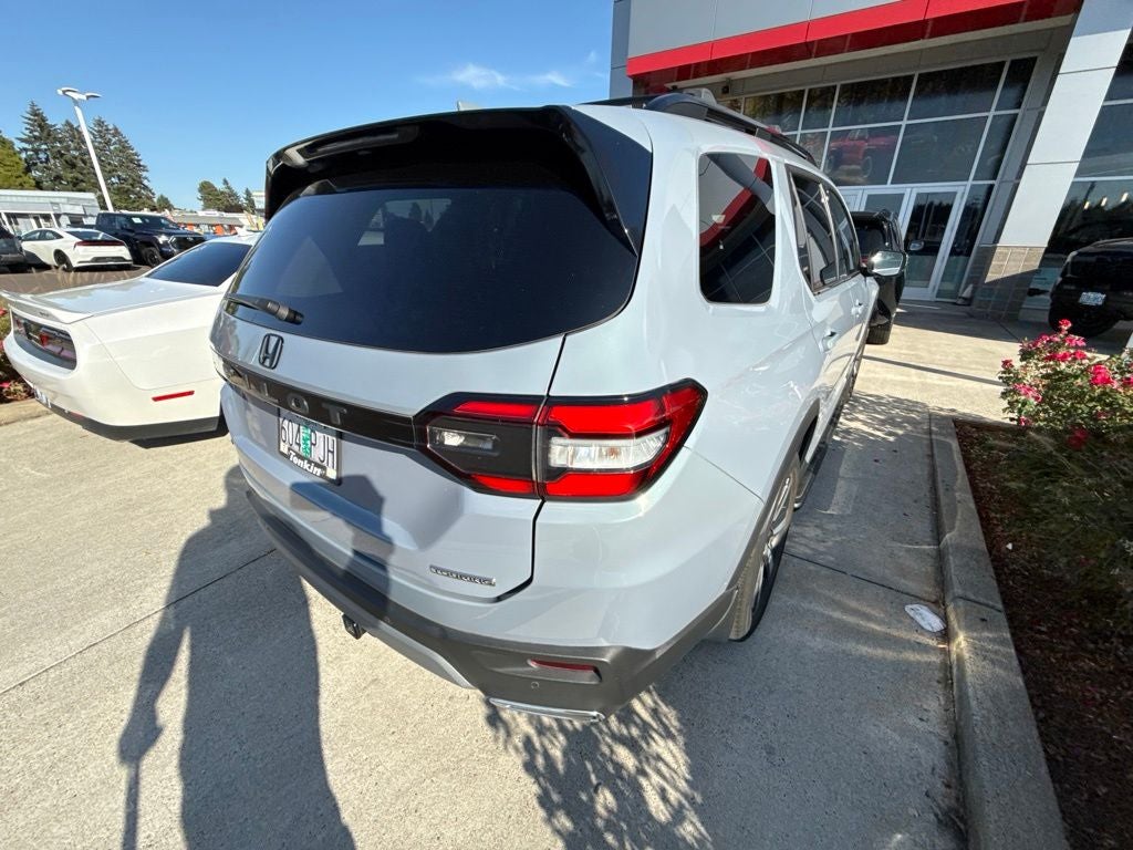 2023 Honda Pilot Touring