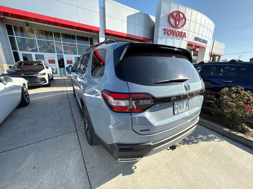 2023 Honda Pilot Touring
