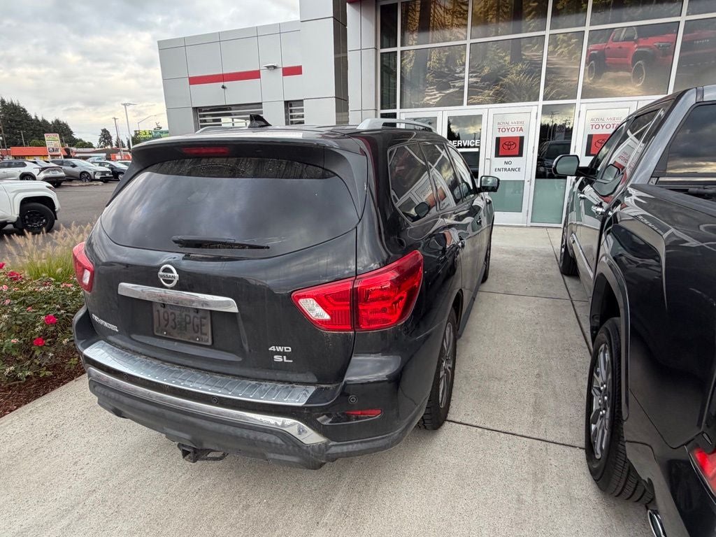2019 Nissan Pathfinder SL