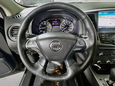 2019 Nissan Pathfinder SL