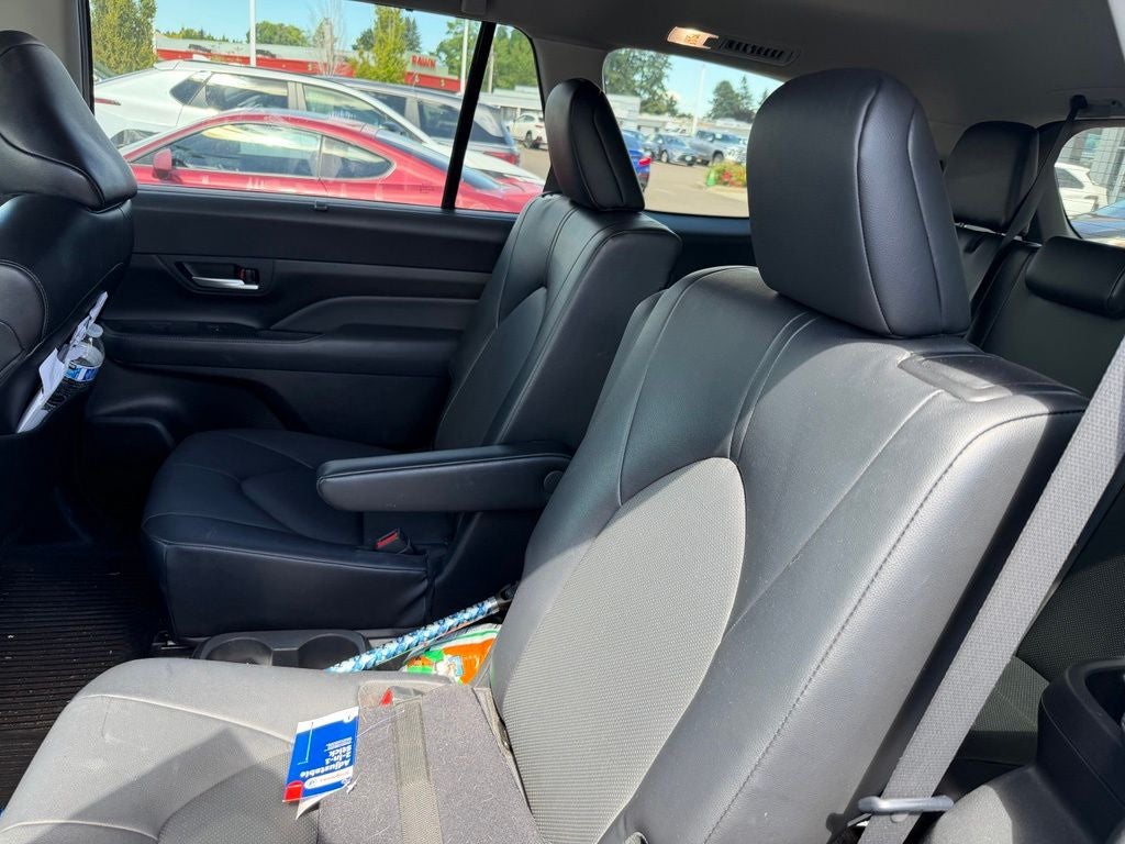 2024 Toyota Grand Highlander Base