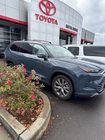 2024 Toyota Grand Highlander XLE