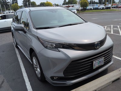 2022 Toyota Sienna Woodland Edition