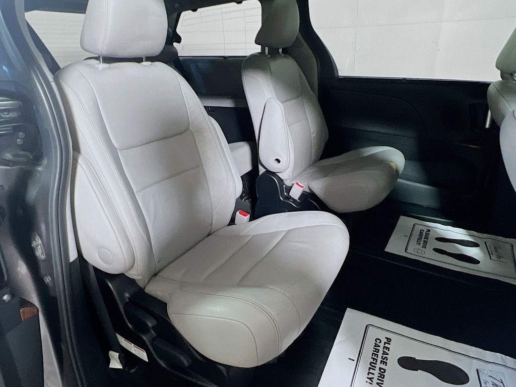 2015 Toyota Sienna Limited Premium 7 Passenger