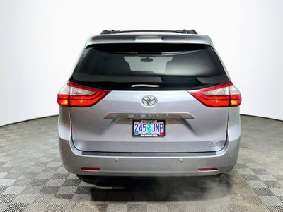 2017 Toyota Sienna XLE 7 Passenger