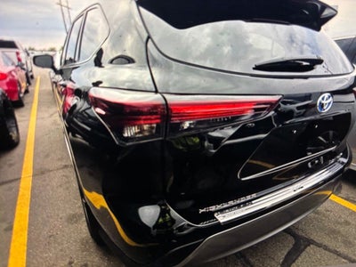 2024 Toyota Highlander Hybrid Platinum
