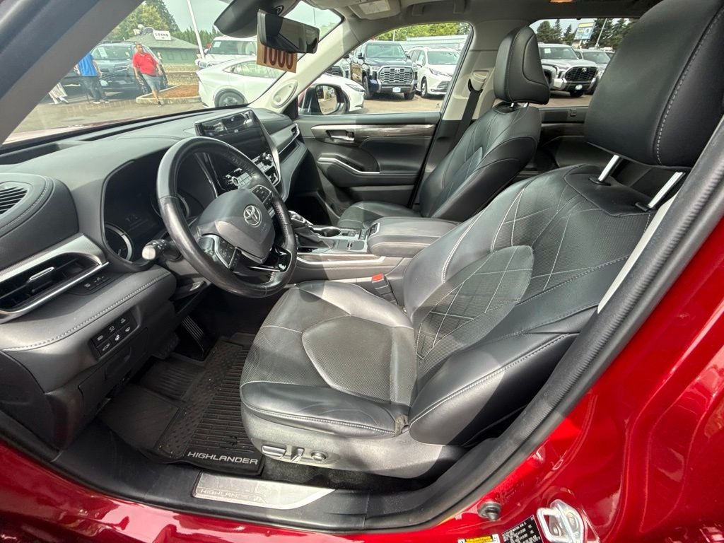 2020 Toyota Highlander Hybrid Platinum