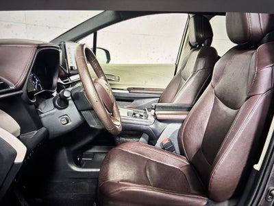 2024 Toyota Sienna Platinum 7 Passenger