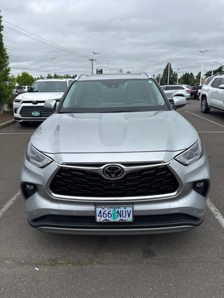 2022 Toyota Highlander Platinum