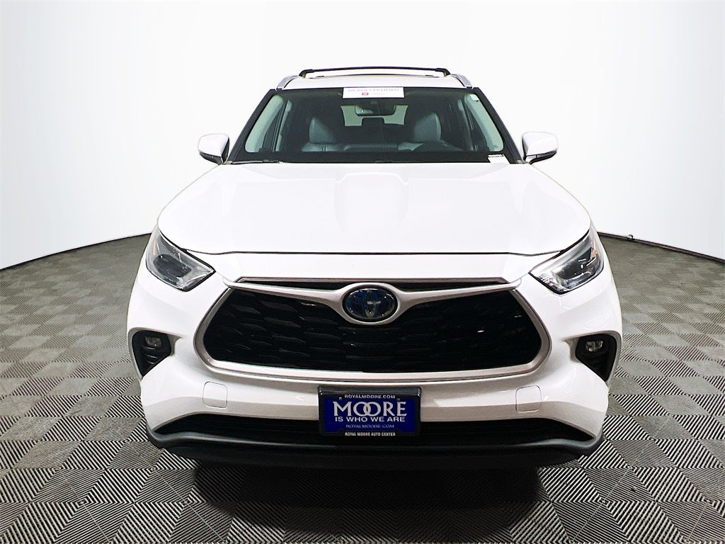 2022 Toyota Highlander Hybrid XLE
