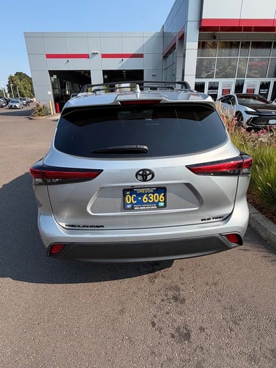 2022 Toyota Highlander XLE