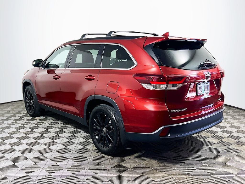 2019 Toyota Highlander SE
