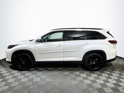 2019 Toyota Highlander SE