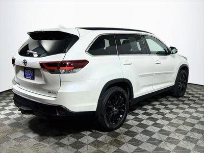 2019 Toyota Highlander SE