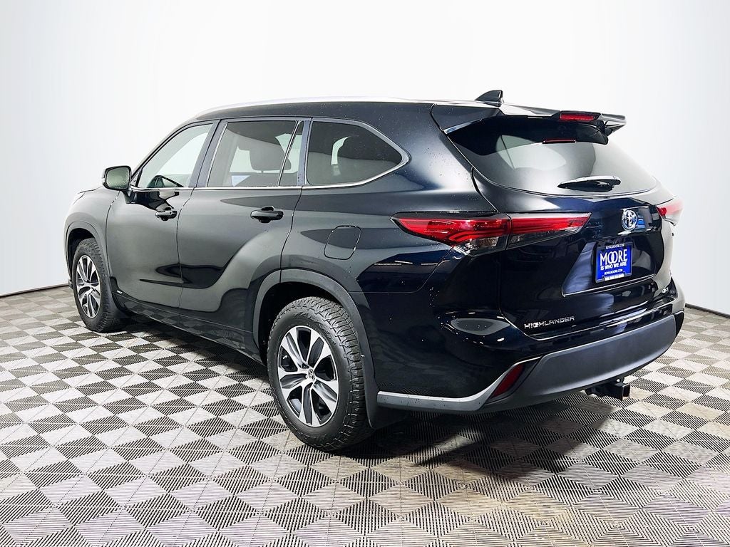 2023 Toyota Highlander Hybrid XLE