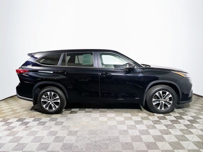 2023 Toyota Highlander Hybrid XLE