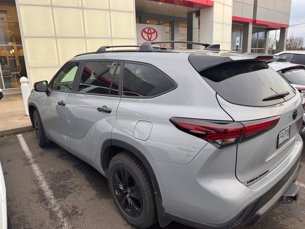 2024 Toyota Highlander Hybrid XLE