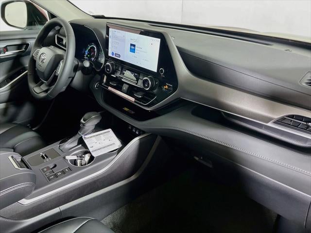 2026 Toyota Highlander Hybrid XLE
