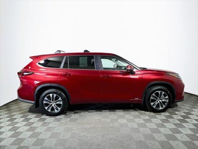 2026 Toyota Highlander Hybrid XLE