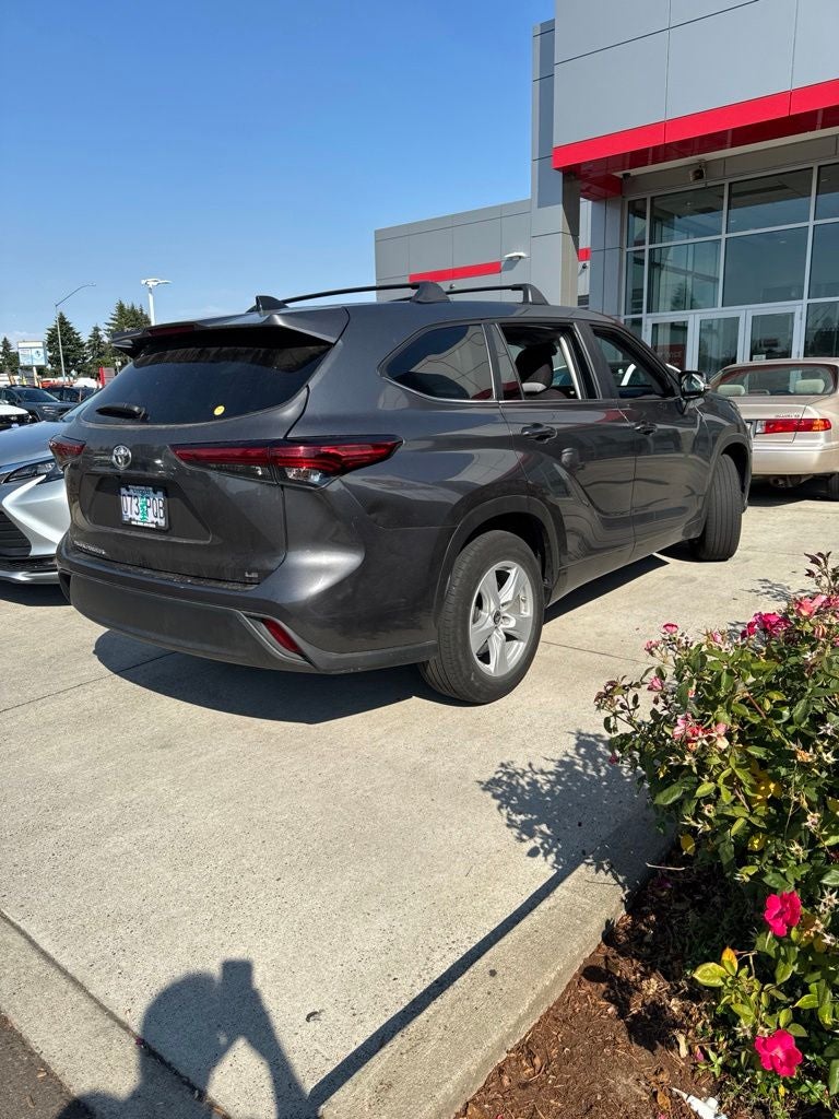 2023 Toyota Highlander LE