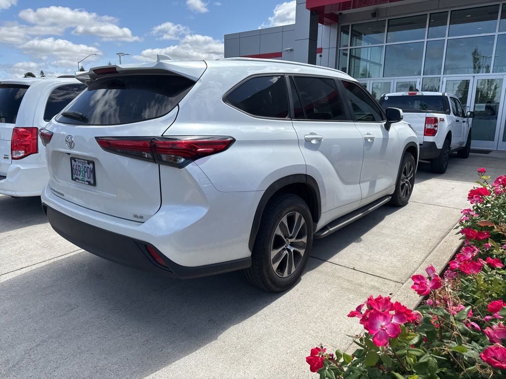 2023 Toyota Highlander L