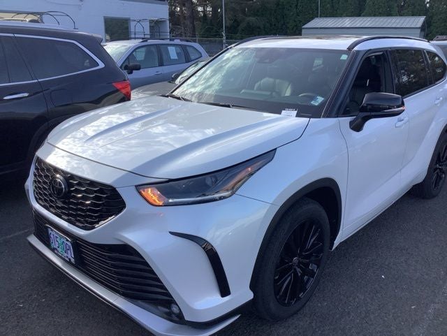 2025 Toyota Highlander XSE