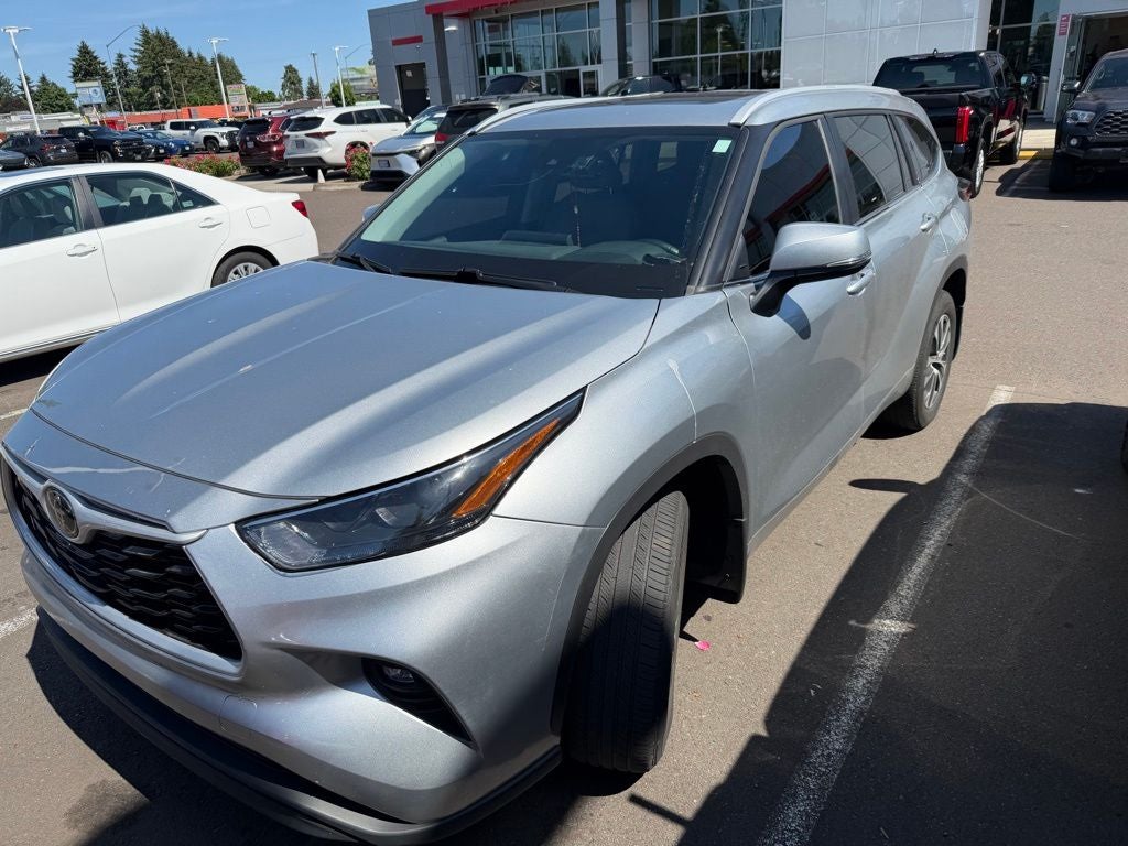 2024 Toyota Highlander XLE
