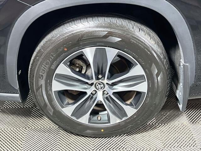 2025 Toyota Highlander XLE