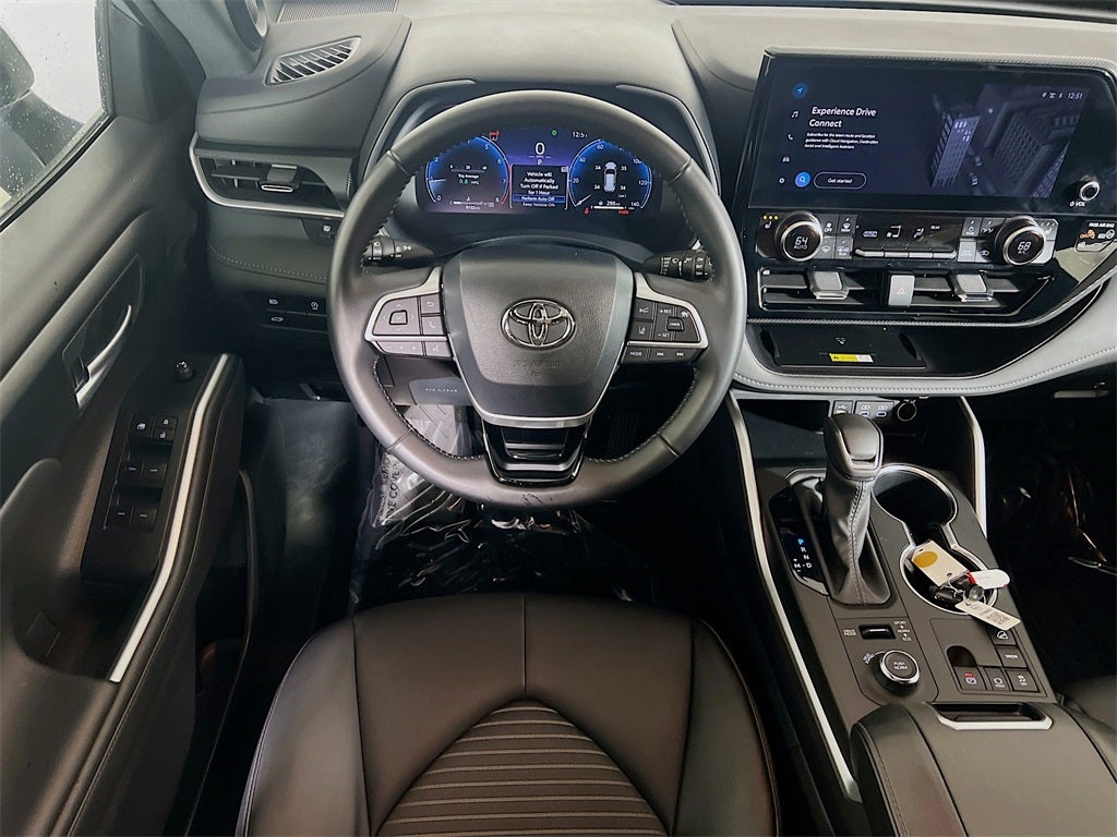 2025 Toyota Highlander XSE