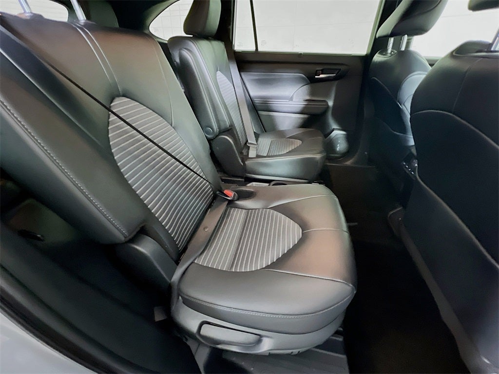 2025 Toyota Highlander XSE