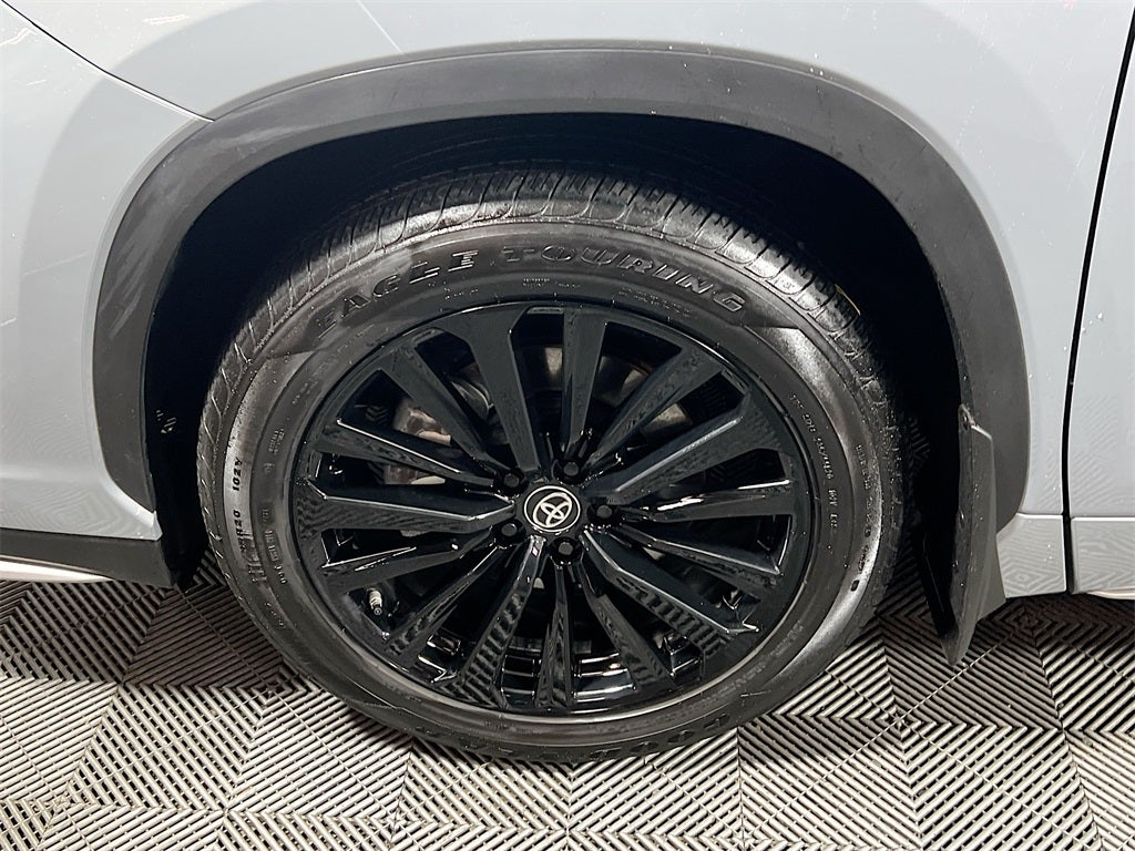 2025 Toyota Highlander XSE