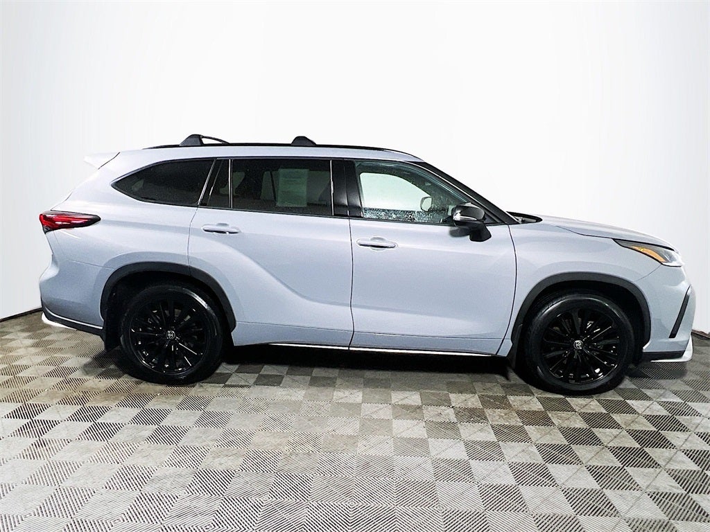 2025 Toyota Highlander XSE