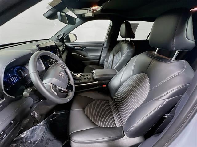 2025 Toyota Highlander XSE